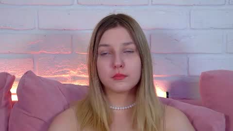 Snapshot of tinaburton chatting on June 15, 2026, 4:09 pm TinaBurton online show from June 15, 2026, 4:09 pm