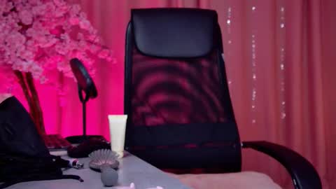 Tina Davil online show from March 21, 2026, 1:16 pm