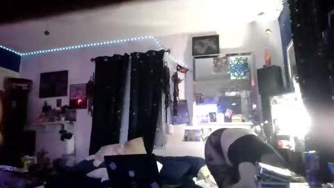 tinalover4u2 online show from April 20, 2026, 9:12 am