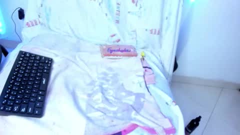 tinas_smith online show from October 1, 2025, 8:26 pm