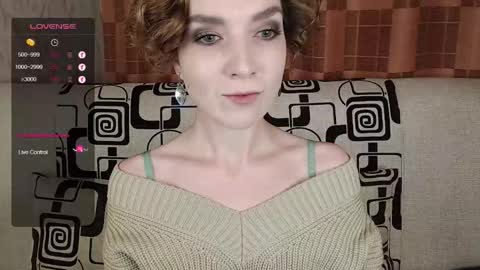 Tina online show from November 3, 2025, 4:36 am