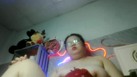 Snapshot of tini_bei chatting on July 6, 2026, 3:47 pm tini_bei online show from July 6, 2026, 3:47 pm
