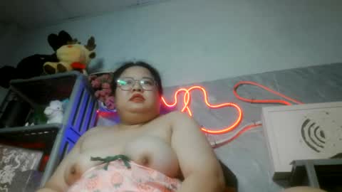 Snapshot of tini_bei chatting on July 22, 2026, 4:10 pm tini_bei online show from July 22, 2026, 4:10 pm