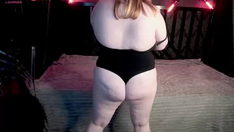 TinkerrBelll online show from February 3, 2026, 8:25 pm