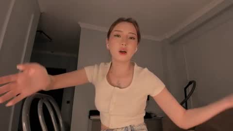 Snapshot of tinki_winkii chatting on July 8, 2026, 2:21 pm Tina online show from July 8, 2026, 2:21 pm
