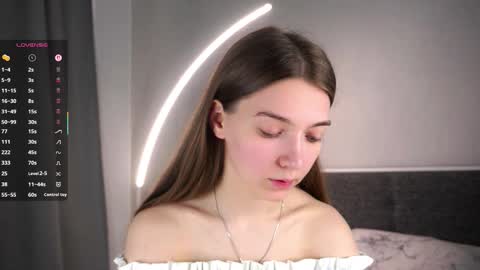 Sofia online show from September 18, 2025, 4:47 am