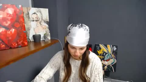 Snapshot of tiny_felicity chatting on October 25, 2025, 6:32 am Gloria online show from October 25, 2025, 6:32 am