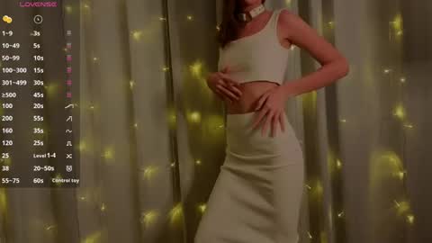 Snapshot of tiny_lilyy chatting on May 17, 2026, 5:09 pm Lily online show from May 17, 2026, 5:09 pm