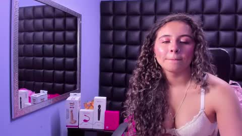 tiny online show from October 24, 2025, 3:47 am