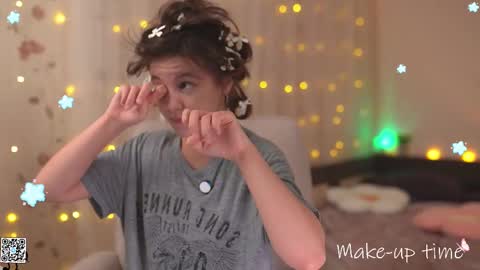 Lyssa     online show from February 19, 2025, 1:50 pm