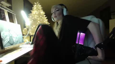 stage Kylie Sinner  brand CLITBAIT online show from January 18, 2025, 3:42 am