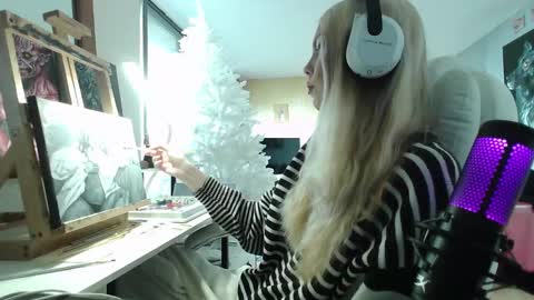 stage Kylie Sinner  brand CLITBAIT online show from January 20, 2025, 1:32 pm