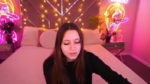 Snapshot of tinynataliee chatting on March 18, 2026, 3:04 pm tinynataliee online show from March 18, 2026, 3:04 pm