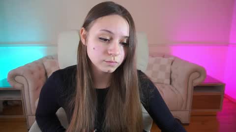 Snapshot of tinynataliee chatting on April 1, 2026, 2:14 pm tinynataliee online show from April 1, 2026, 2:14 pm