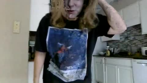 Snapshot of tinywithtiddies chatting on September 11, 2025, 1:44 pm tinywithtiddies online show from September 11, 2025, 1:44 pm