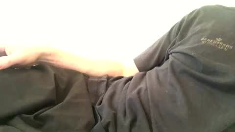 tippedrobin4830 online show from November 16, 2025, 2:00 pm