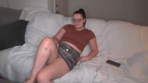 Tippy online show from December 15, 2024, 5:13 am