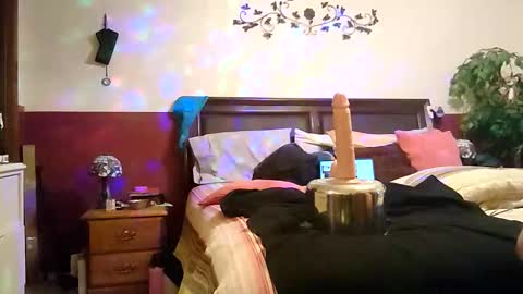 Snapshot of tiptooc chatting on January 15, 2026, 8:45 pm Tiptooc online show from January 15, 2026, 8:45 pm