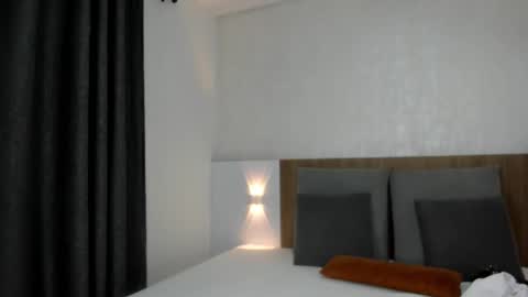 Tisha online show from January 6, 2025, 5:52 am