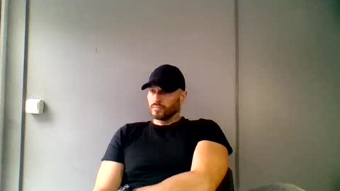 Snapshot of titan_heart chatting on July 24, 2026, 10:24 am titan_heart online show from July 24, 2026, 10:24 am