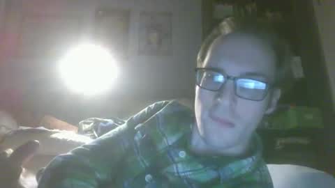 Snapshot of titlovercums chatting on December 18, 2025, 3:12 am titlovercums online show from December 18, 2025, 3:12 am