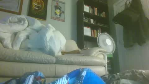 Snapshot of titlovercums chatting on May 18, 2026, 9:26 am titlovercums online show from May 18, 2026, 9:26 am