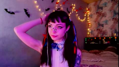 tits_your_dreams online show from November 18, 2025, 4:17 am