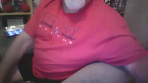 tittyloverr69 online show from December 18, 2024, 7:26 am