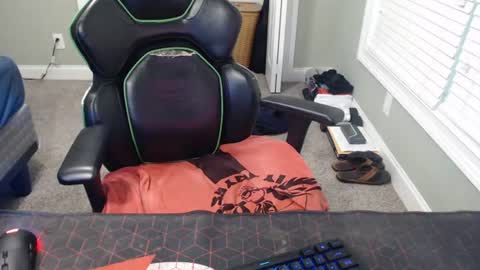tittylvr1990 online show from July 7, 2026, 10:36 pm
