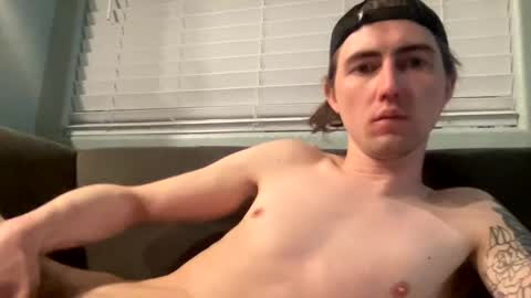 Snapshot of tlayne410 chatting on February 10, 2025, 5:25 am tlayne410 online show from February 10, 2025, 5:25 am