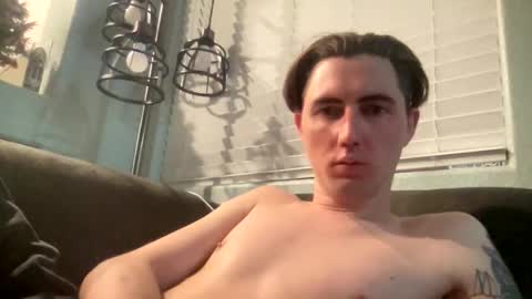 tlayne410 online show from November 15, 2025, 9:39 am