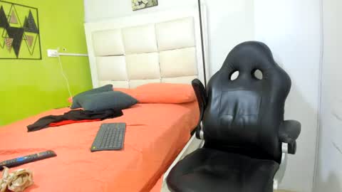TOBBY online show from July 5, 2026, 4:19 am