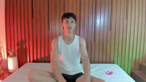 Tobias  online show from October 11, 2025, 1:31 pm