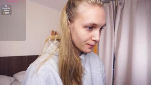 Mary online show from December 15, 2025, 6:39 am