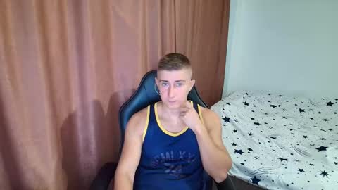 todhorny987 online show from December 4, 2025, 7:39 am