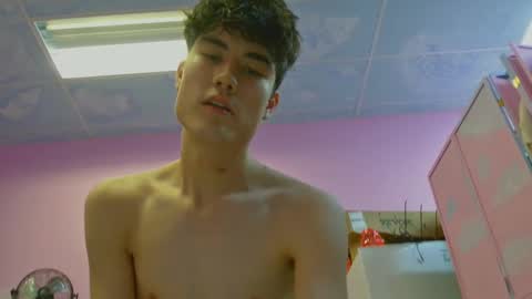 toesandhoney online show from February 28, 2025, 7:46 pm