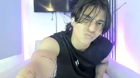 toji lee online show from October 26, 2025, 8:26 pm