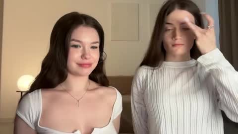 Snapshot of tokyo_blomm chatting on May 27, 2026, 1:41 pm Alice Alice - online show from May 27, 2026, 1:41 pm