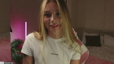 Snapshot of tokyo_n chatting on January 23, 2025, 12:14 am tokyo_n online show from January 23, 2025, 12:14 am