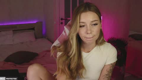 Snapshot of tokyo_n chatting on January 25, 2025, 1:10 am tokyo_n online show from January 25, 2025, 1:10 am