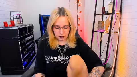 Tolli Moll online show from December 12, 2024, 9:30 am