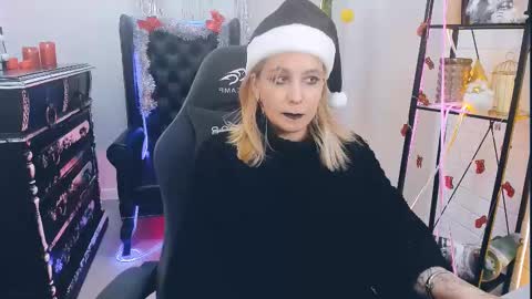 Tolli Moll online show from December 28, 2024, 3:59 pm