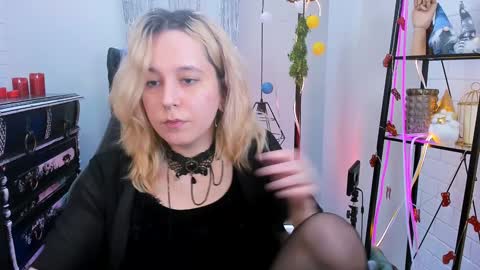 Tolli Moll online show from January 9, 2025, 5:13 am