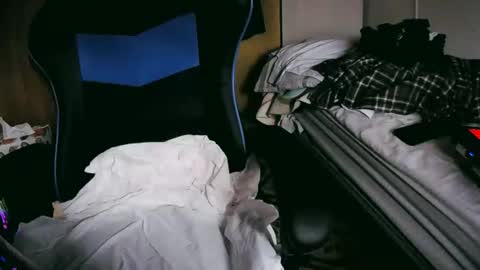 tolon408472 online show from February 15, 2025, 9:38 am