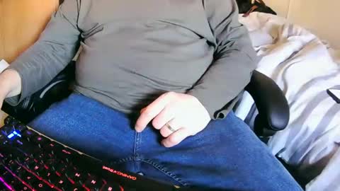 tolon408472 online show from February 26, 2025, 1:41 pm