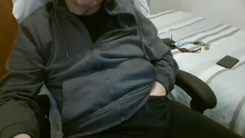 Snapshot of toloneo1 chatting on February 15, 2025, 1:10 am toloneo1 online show from February 15, 2025, 1:10 am