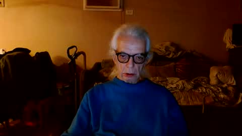 tom112292014 online show from November 19, 2025, 2:33 am