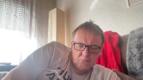 Snapshot of tom6644 chatting on March 7, 2025, 10:02 am Tom online show from March 7, 2025, 10:02 am