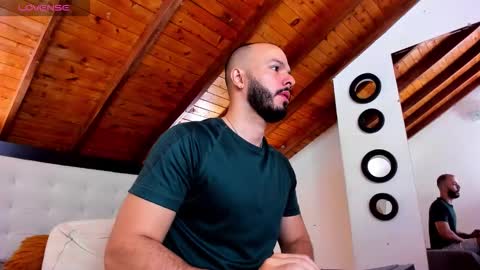   online show from December 18, 2025, 12:44 pm