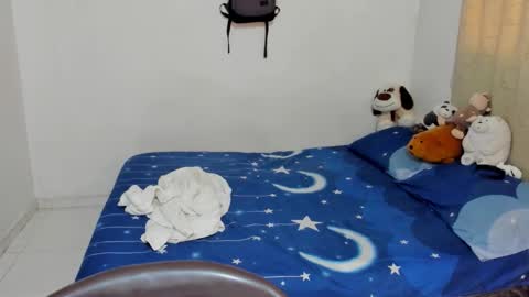 Tom Blue online show from October 21, 2025, 3:24 pm